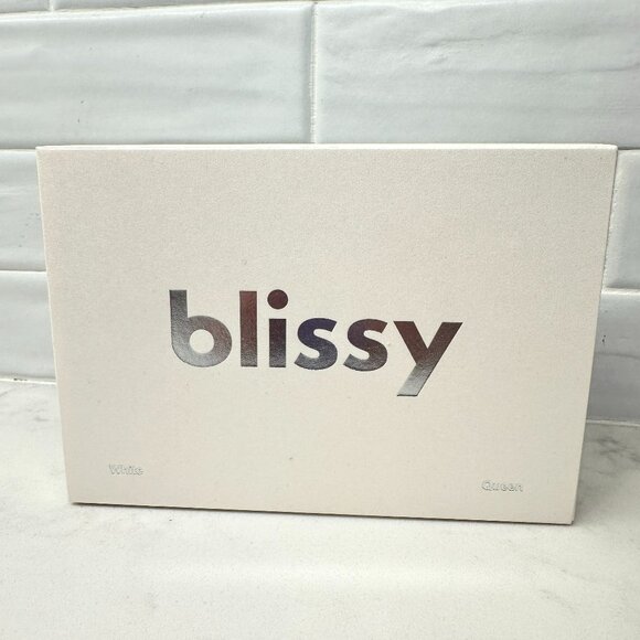 NWT Blissy Silk Pillowcase - Queen, White